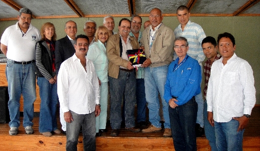 Presidente del CIV Enzo Betancourt entregó Memoria y Cuenta 2016. “Enfrentamos con éxito adversidades y grandes retos”
